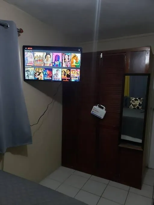 Anderson'S Home Away From Home Portmore